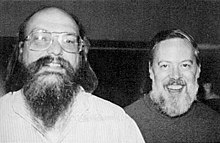 Ken Thompson（左）和Dennis Ritchie（右）